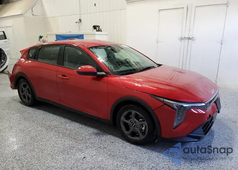 2025 Kia K4 Lx from USA, damaged, VIN 3KPFT4DE6SE111421